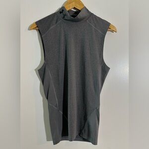 Under Armour Gray Sleeveless Fitted Muscle Tank